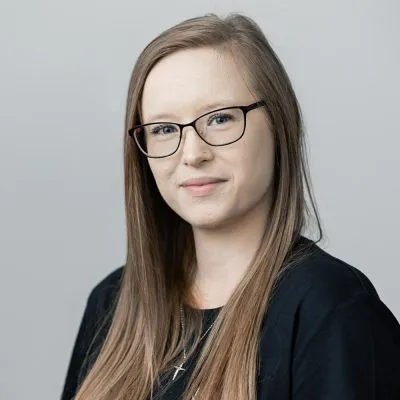 meet the team Caitlin